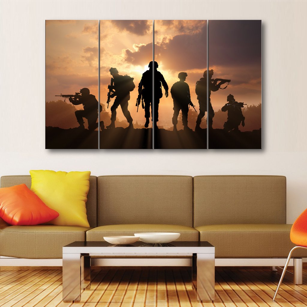 Canvas Set Pak Army Soldiers on sunset sky background – Framer